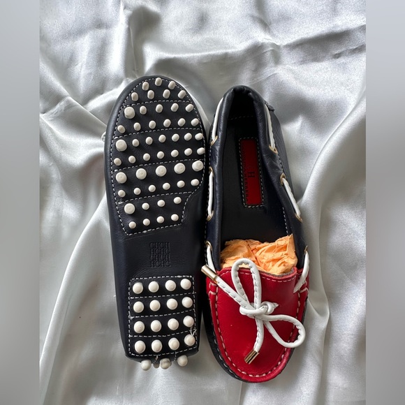 New CH Carolina Herrera Red and Black Loafers for girls - Picture 6 of 13